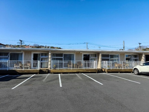 Bayfield Motel and Apartment image 11