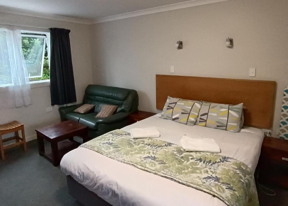 Bayfield Motel and Apartment Image 14
