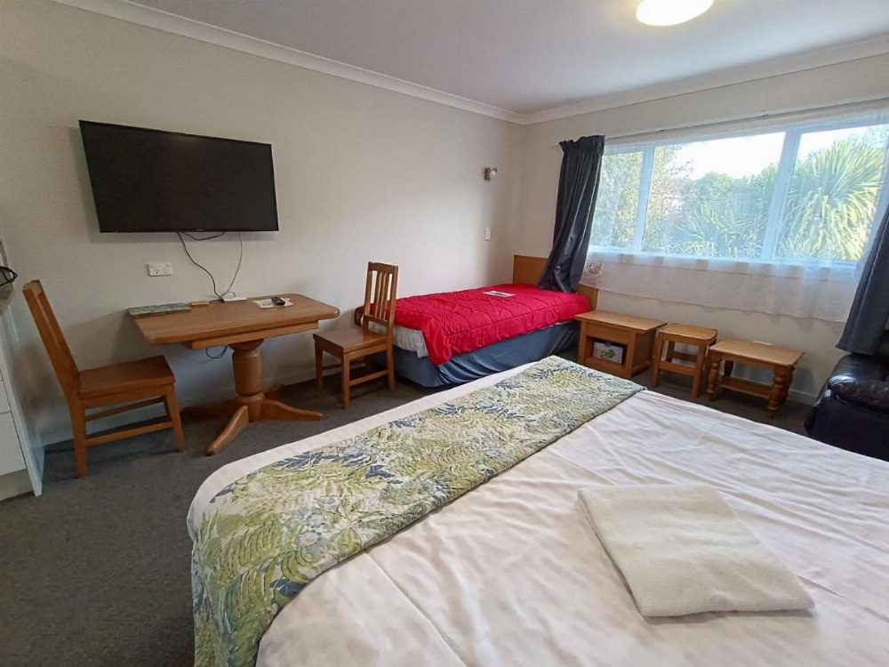 Bayfield Motel and Apartment Image 26
