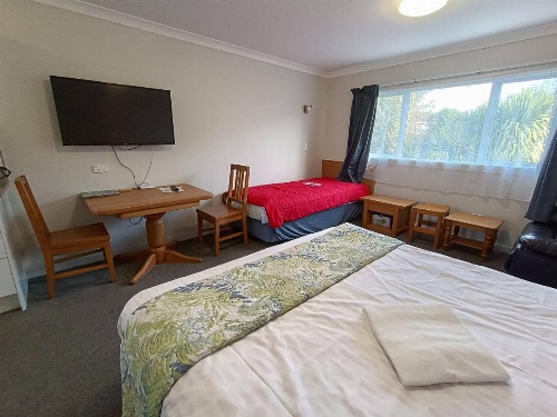 Bayfield Motel and Apartment image 26