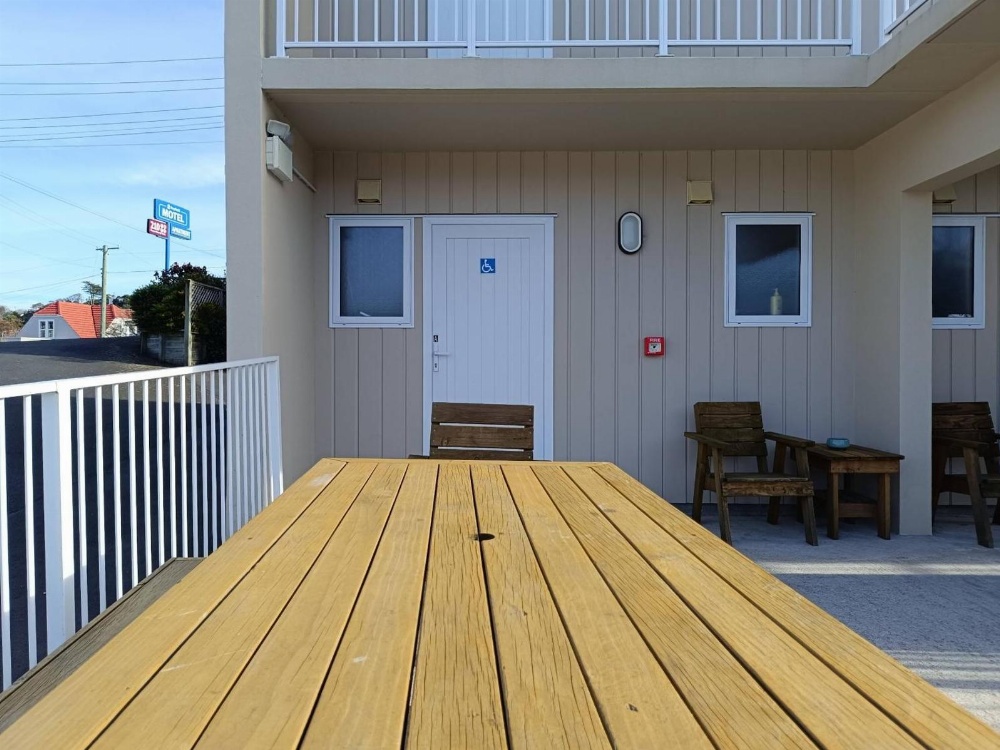 Bayfield Motel and Apartment Main image