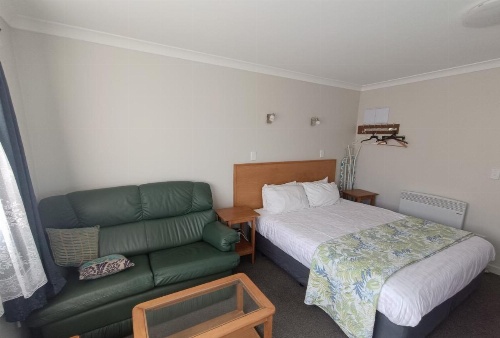 Bayfield Motel and Apartment image 31