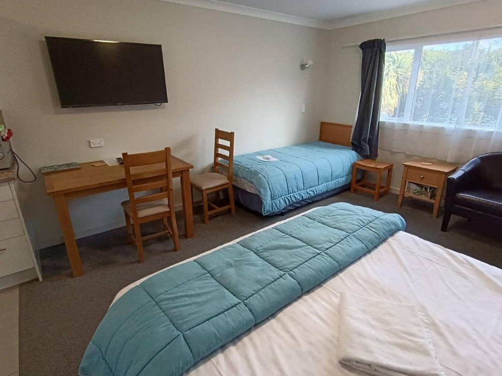 Bayfield Motel and Apartment Image 35